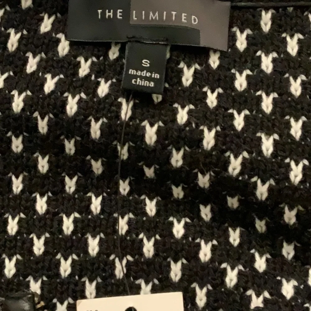 𝅺THE Limited black sweater jacket with faux leather details. Size S - Picture 6 of 7